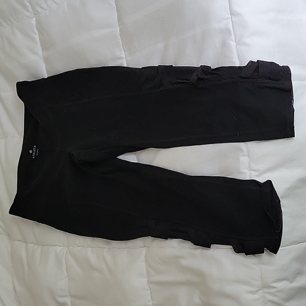 Athleta black cropped Leggings size Large